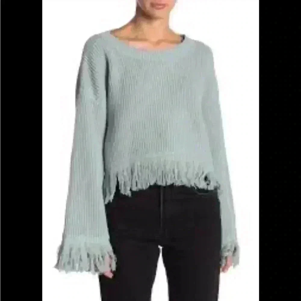 Blue knit top